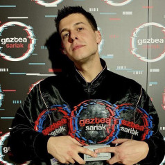 Zetak Gaztea saria moztuta