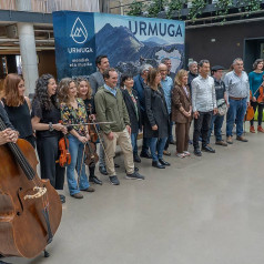 URMUGA AURKEZPENA